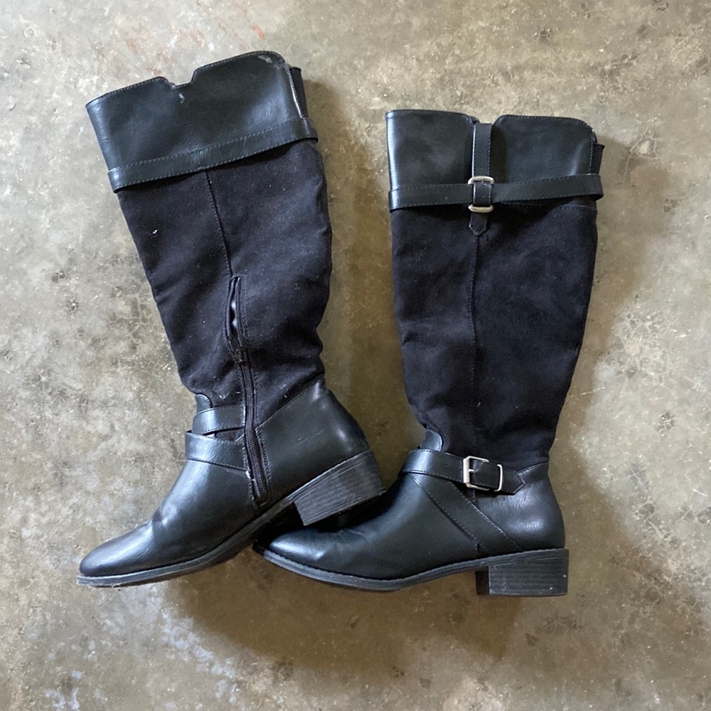 Black rampage boots